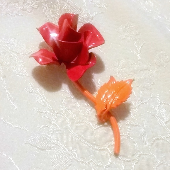 Vintage Red Orange Enamel Flower Brooch - Picture 4 of 5